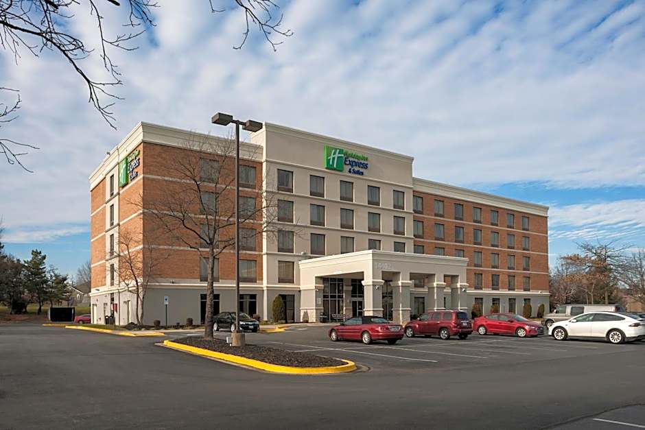 Holiday Inn Express & Suites Laurel Lakes By IHG