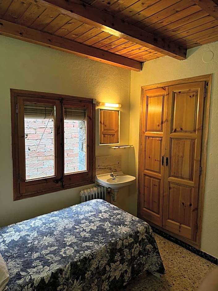 L Esquella Restaurante hostal