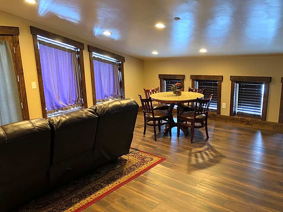 Zion Cliff Lodge
