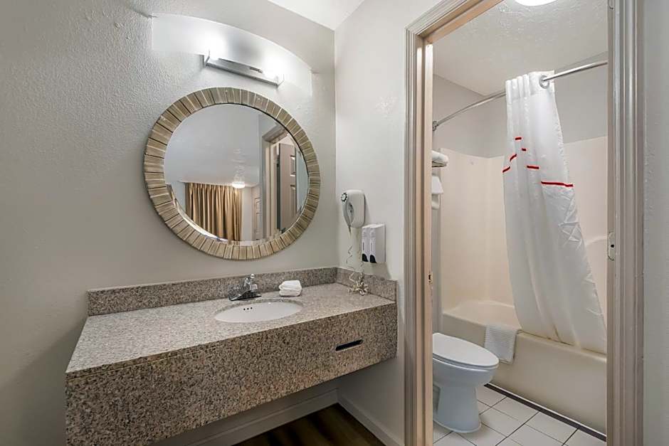 Red Roof Inn Crossville