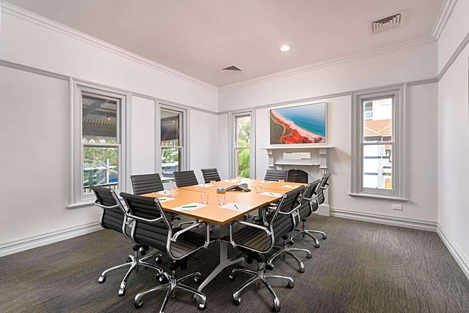 Holiday Inn West Perth By IHG