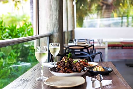 Reef View Hotel Hamilton Island