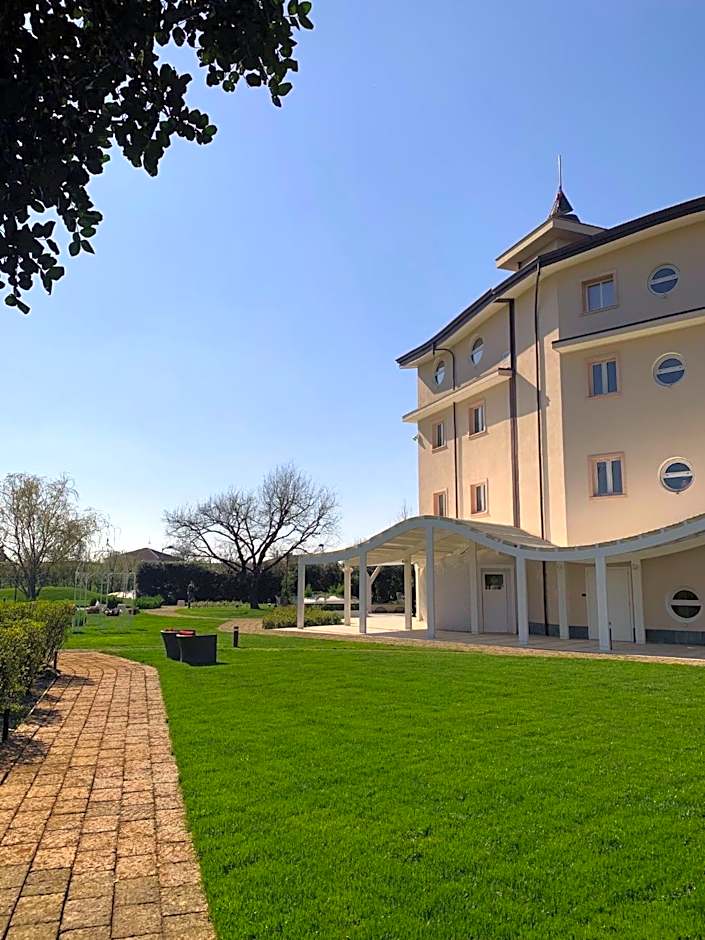 Astrea Wellness & Spa