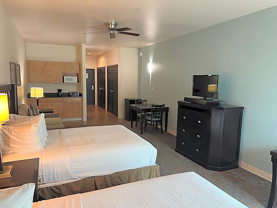 Suites at Sunchase