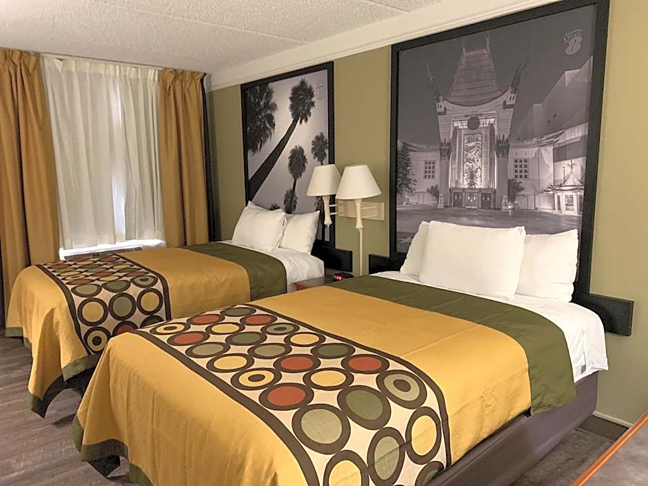 Super 8 San Bernardino – San Bernardino, CA