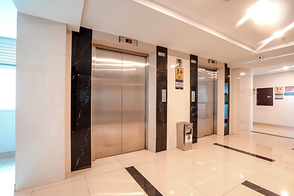 OYO  Flagship 755 Appartel Grand Dhika City