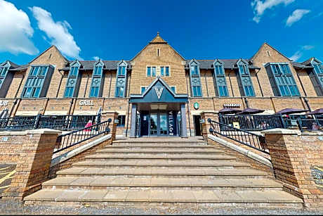 Village Hotel Leeds North