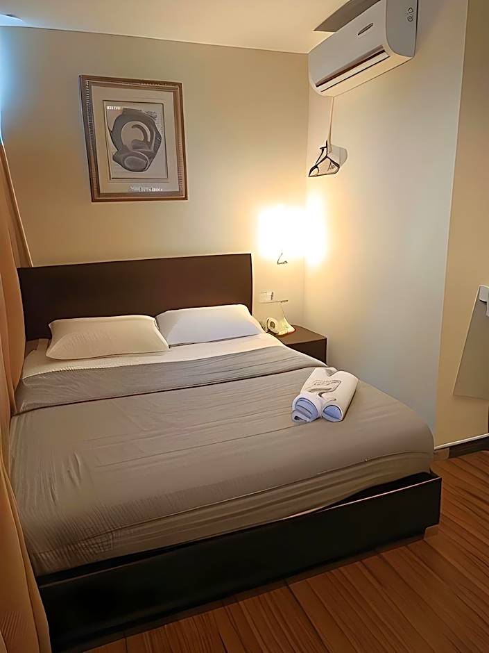 So Hotel