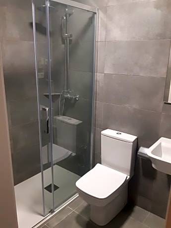 SINGLE STANDARD