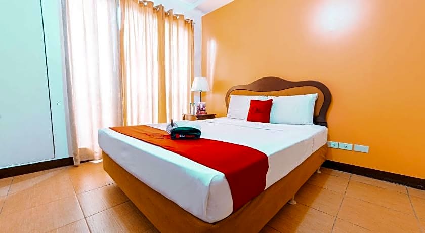 RedDoorz at Bel Air Soho Suites Makati City