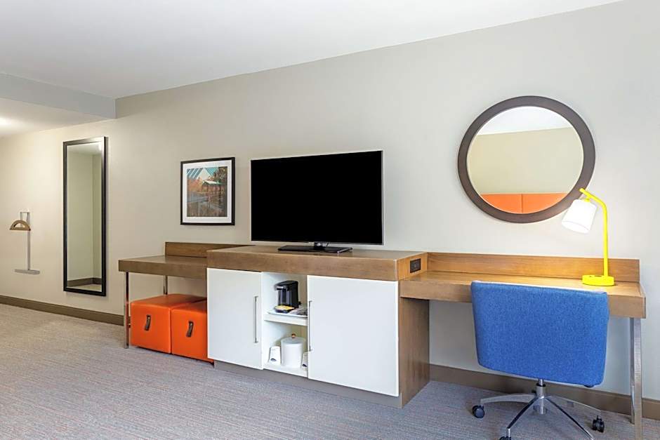 Hampton Inn By Hilton & Suites Tallahassee I-10-Thomasville Rd, Fl