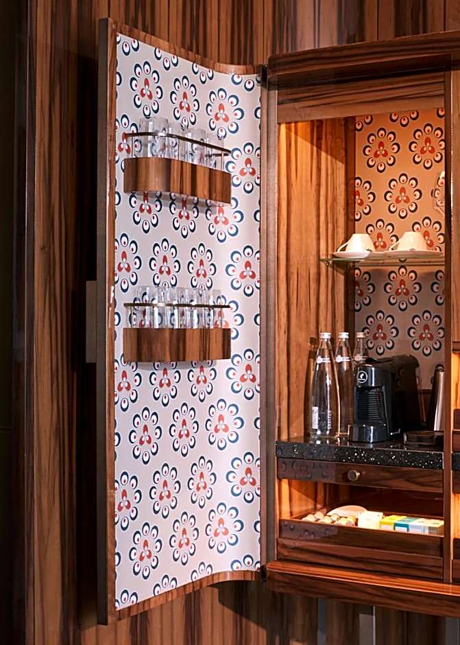 Photo 1 of 5 of Mandarin King Room