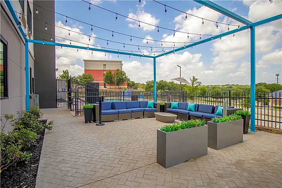 Tru by Hilton McKinney