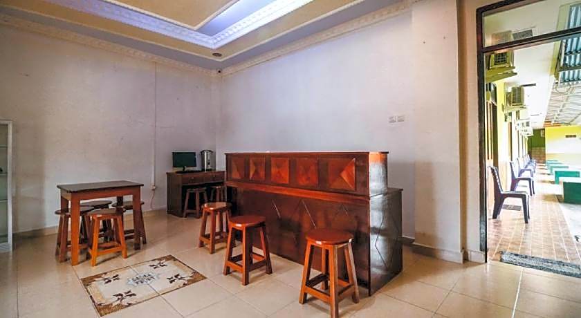 RedDoorz @ Malalayang Manado