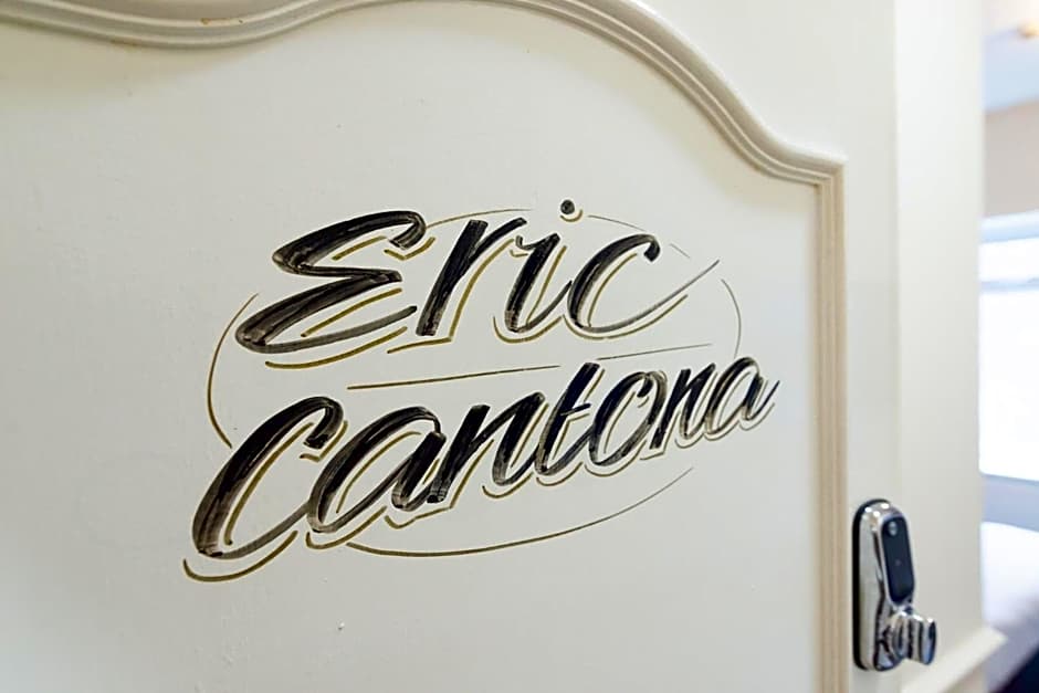 Old Trafford Stadium Hotel