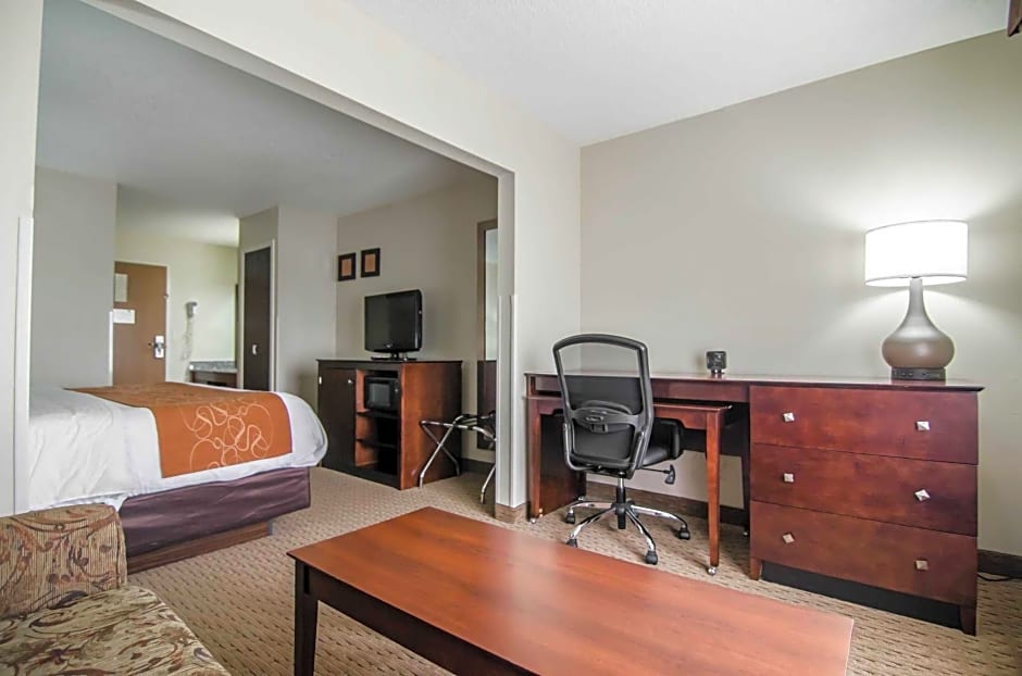 Quality Suites St. Joseph