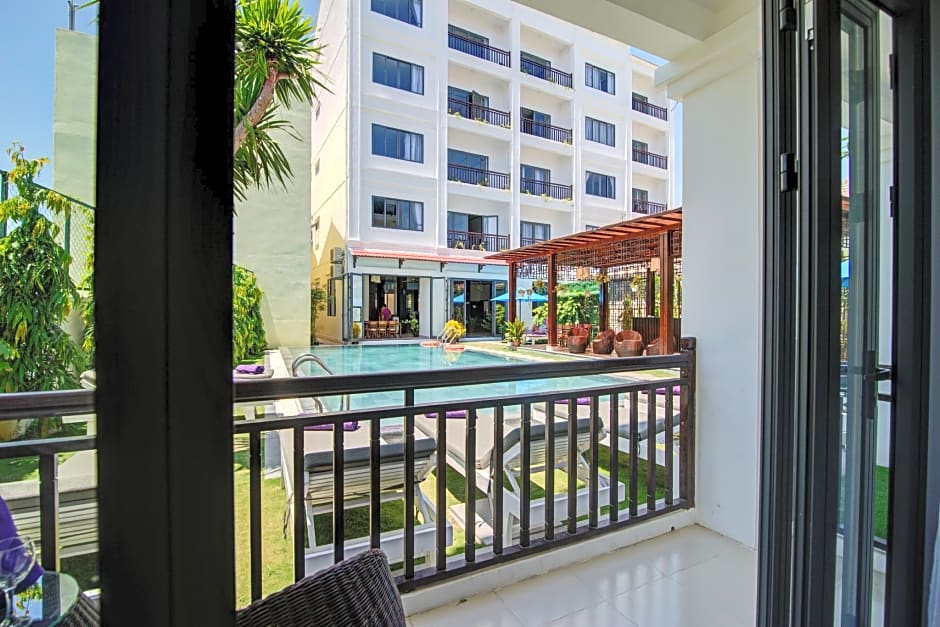 White Lotus Hotel Hoian