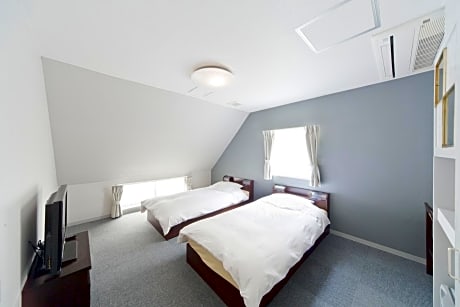 Twin Room - Non-Smoking - Annex
