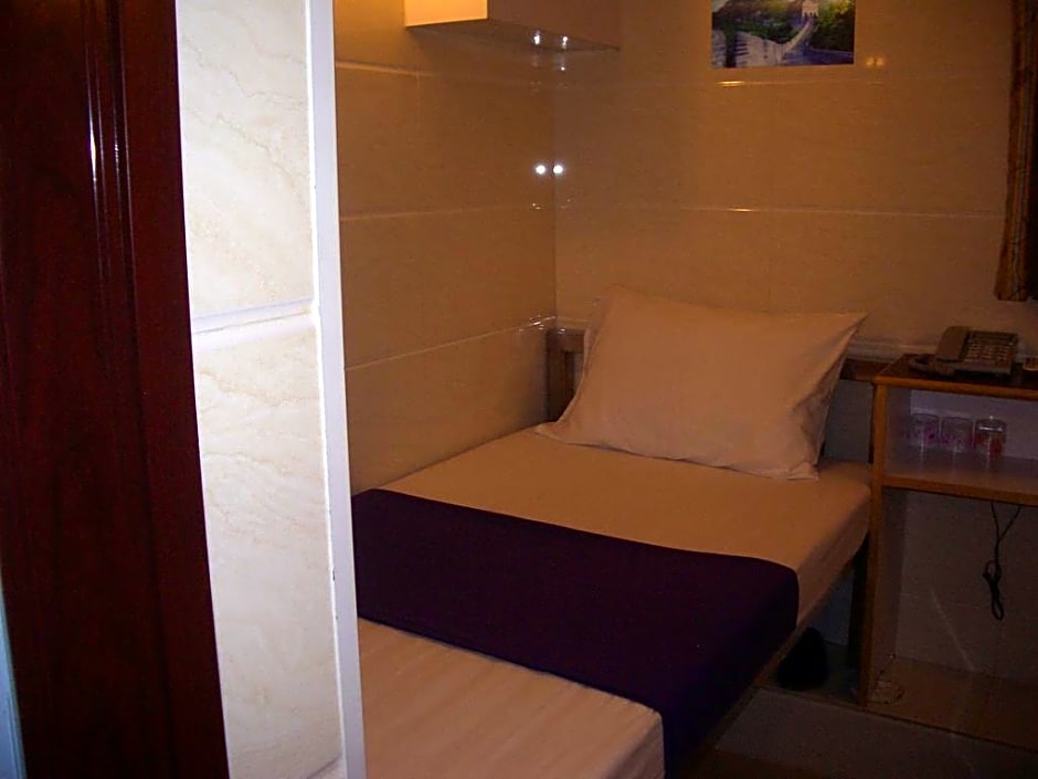 Maple Leaf Guest House