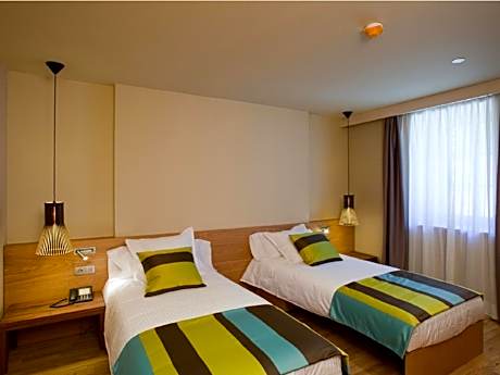 Duplex Apartment (4 Adults)