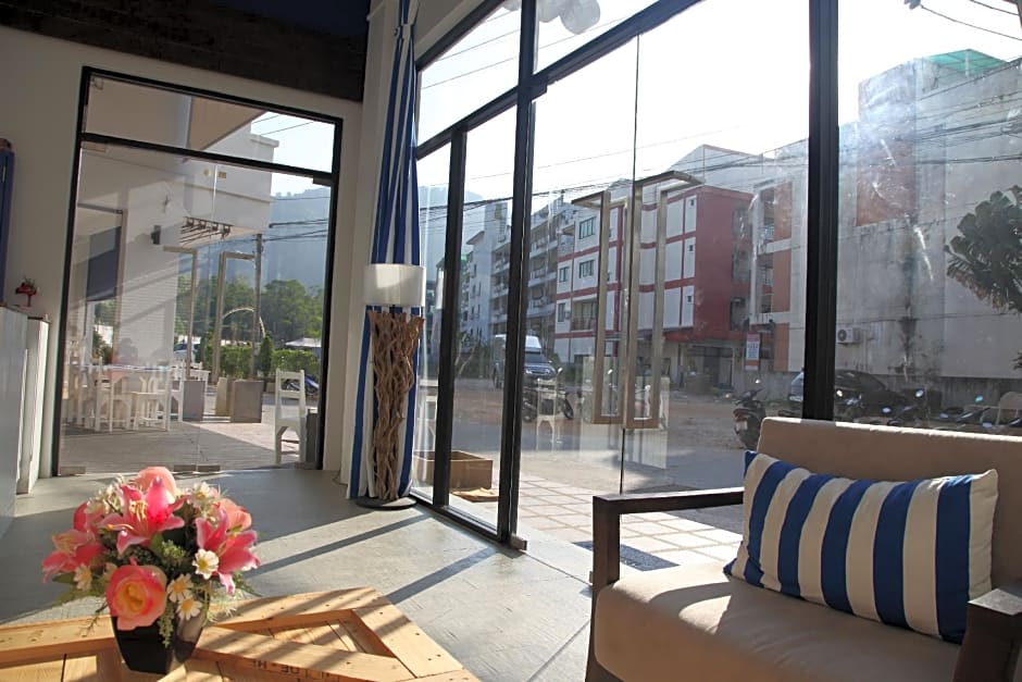 The Blue Pearl Kata Hotel