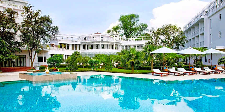 Azerai La Residence Hue