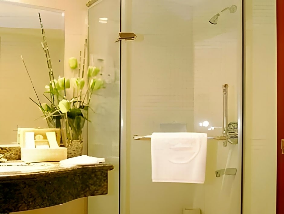 GreenTree Inn GuangDong DongGuan HouJie Business Hotel