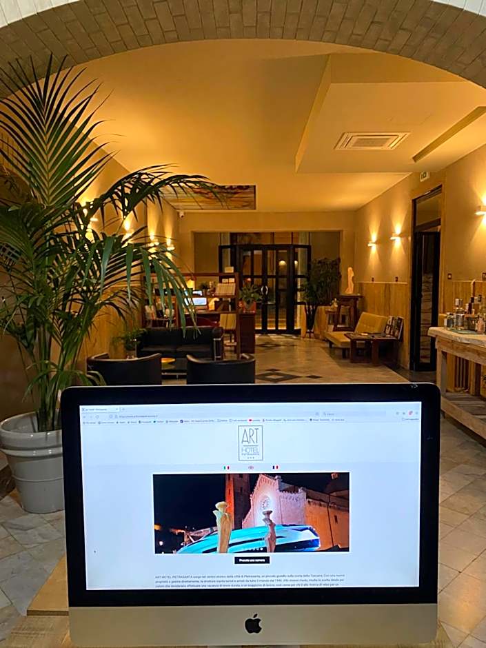 Art Hotel Pietrasanta