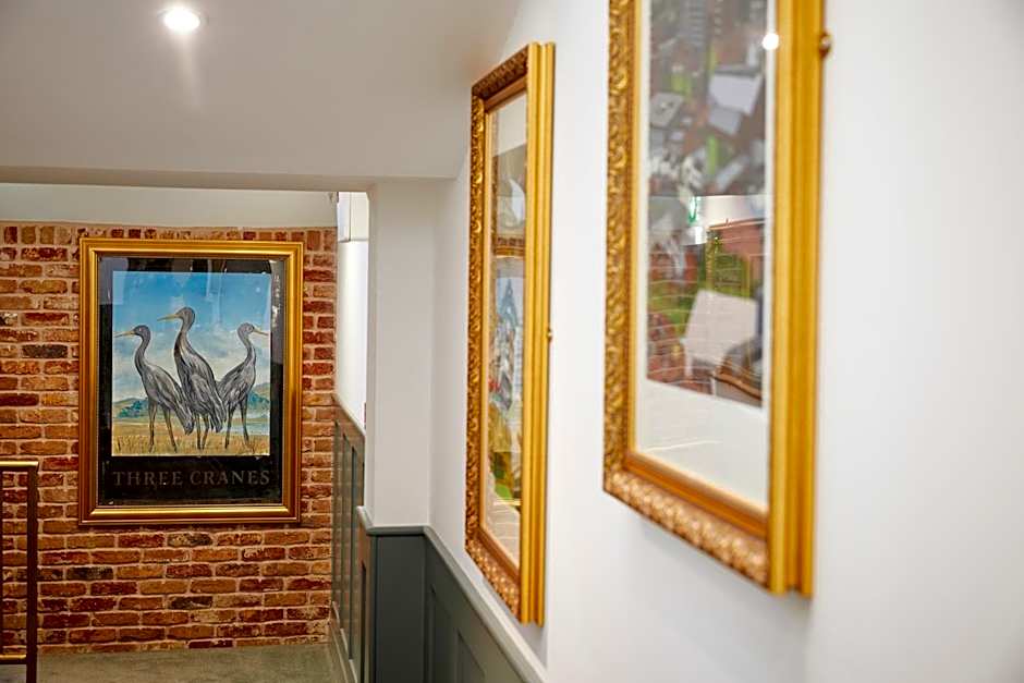 Three Cranes Serviced Apartments