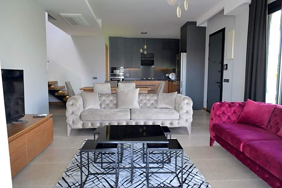 Ayayorgi süper havuzlu yeni