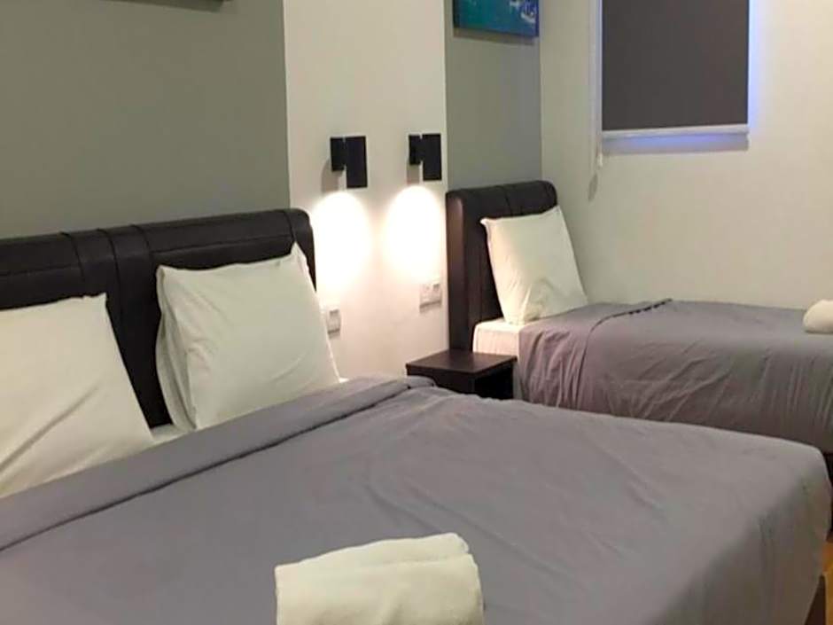 OYO 89492 Carlton Inn Bukit Ubi