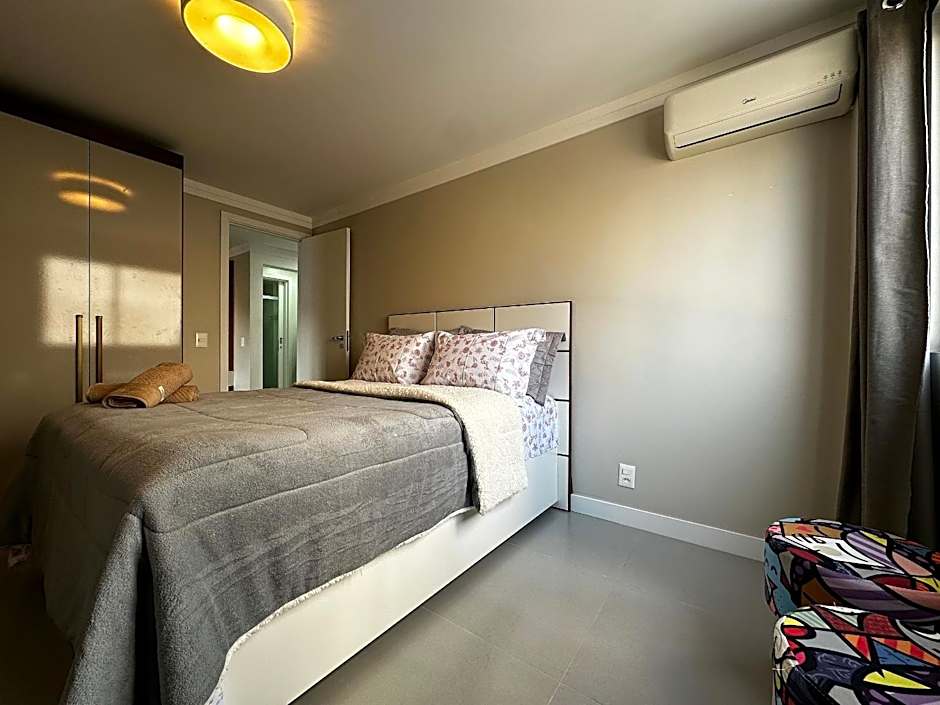 SC01 - 1 Quarto| Centro| Reformado e Completo