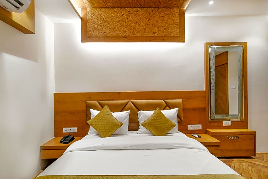 Hathili Hotel & Restaurant