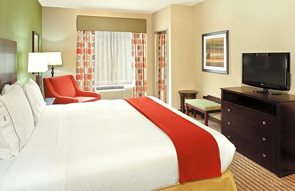 Holiday Inn Express & Suites Maumelle, an IHG Hotel