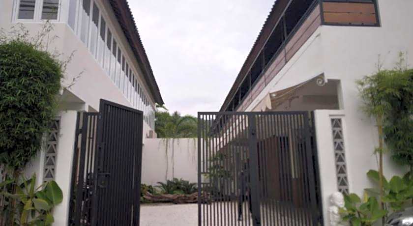 Roots Hotel Senggigi