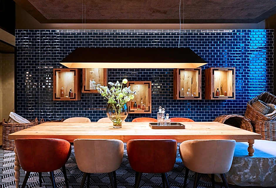 Hotel Indigo Berlin East Side Gallery By IHG