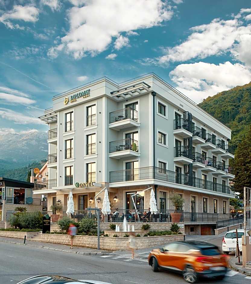 Hotel Diplomat by Aycon