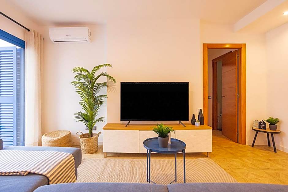 Lucas House Apartments by Sitges Group