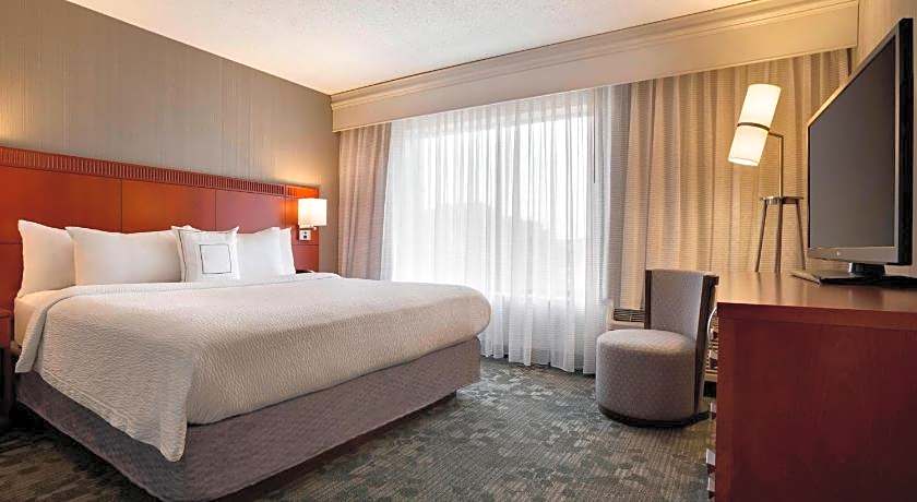 Courtyard by Marriott Champaign