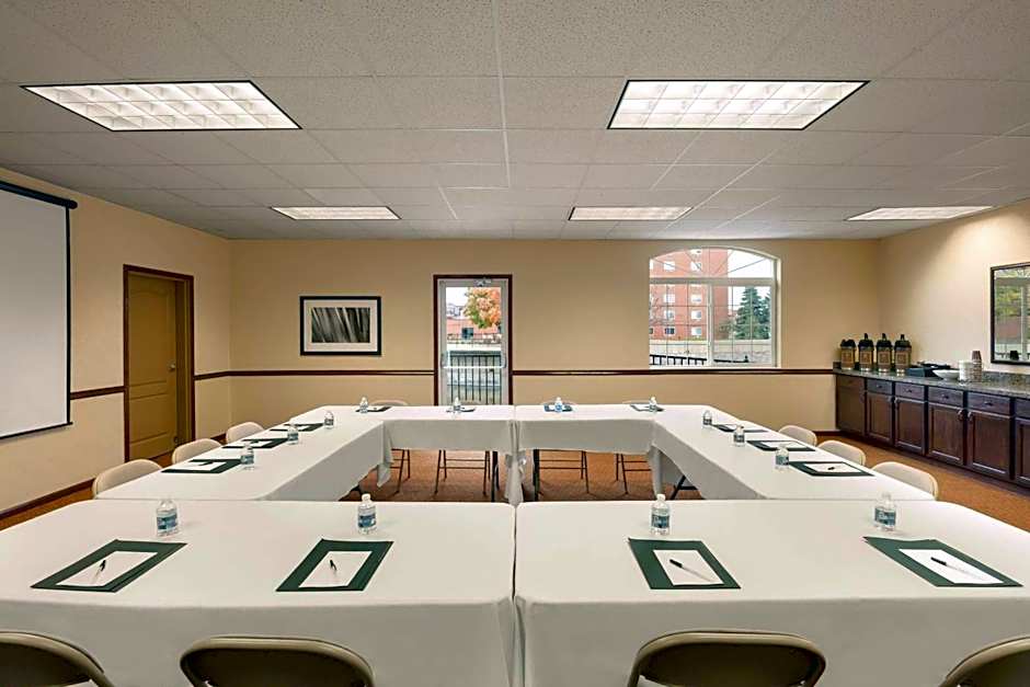 Country Inn & Suites by Radisson, Sioux Falls
