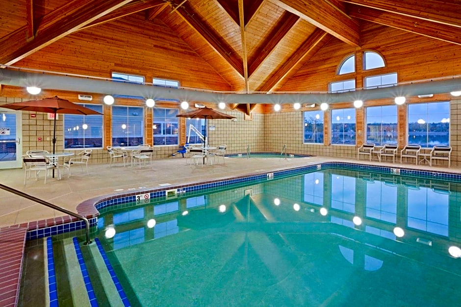 AmericInn by Wyndham Fort Pierre Conference Center