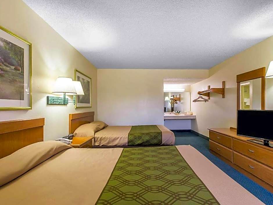 Econo Lodge Live Oak