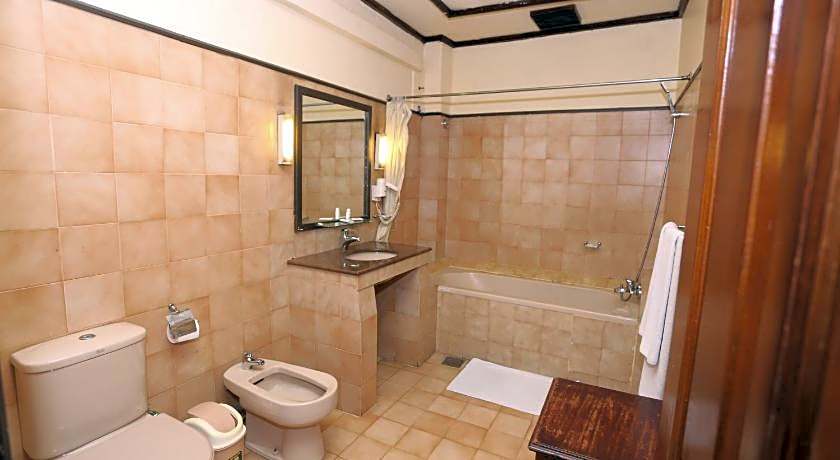 Grand Oriental Hotel