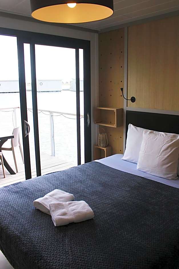 Photo 1 of 28 of Club 1 Bedroom Lodge