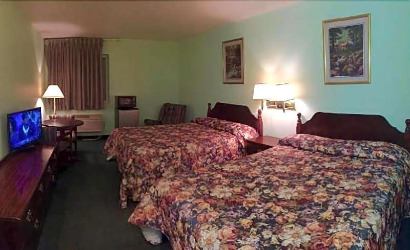 Highland Inn Peculiar