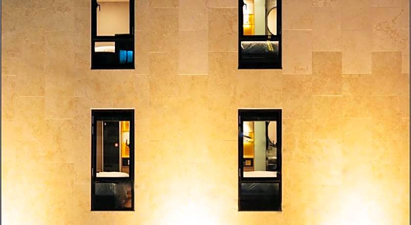 Lala Vianco Business Hotel