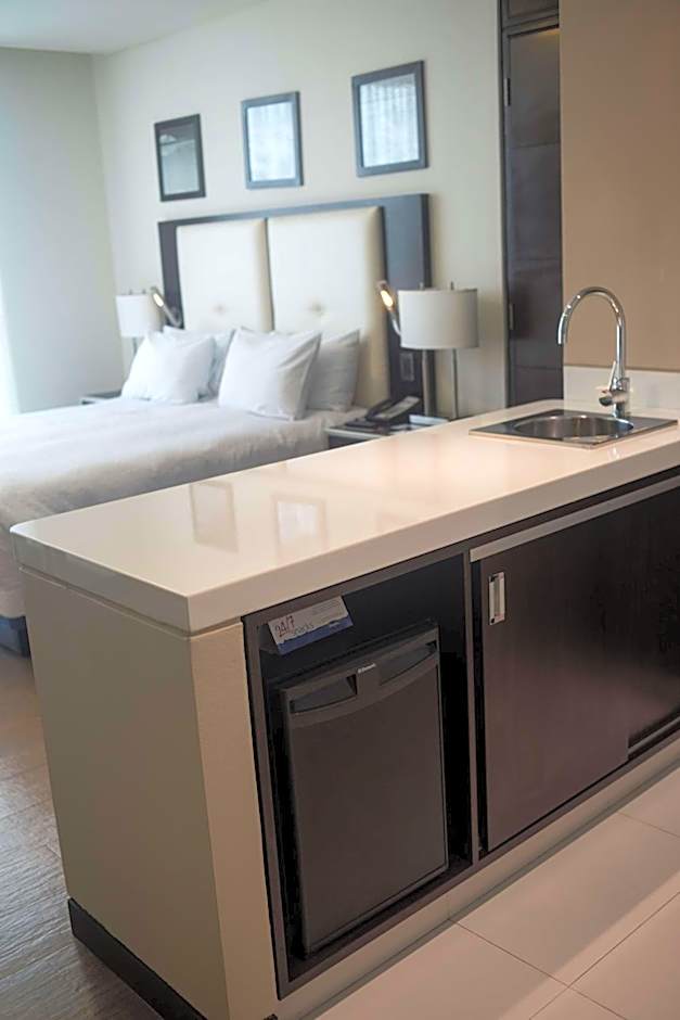 Hampton Inn By Hilton Santa Cruz Equipetrol