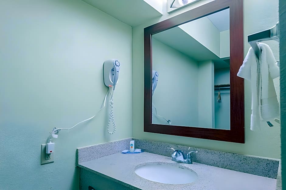 Quality Inn & Suites University Area