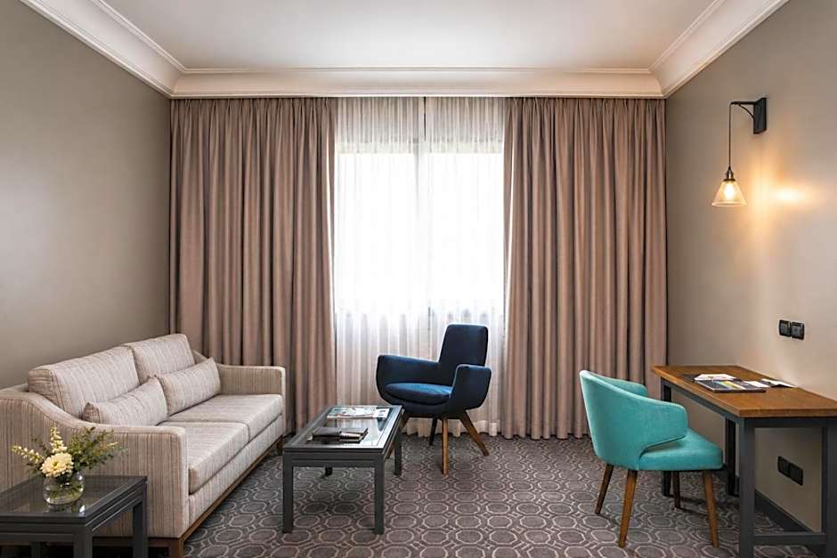 Fiesta Royale Hotel