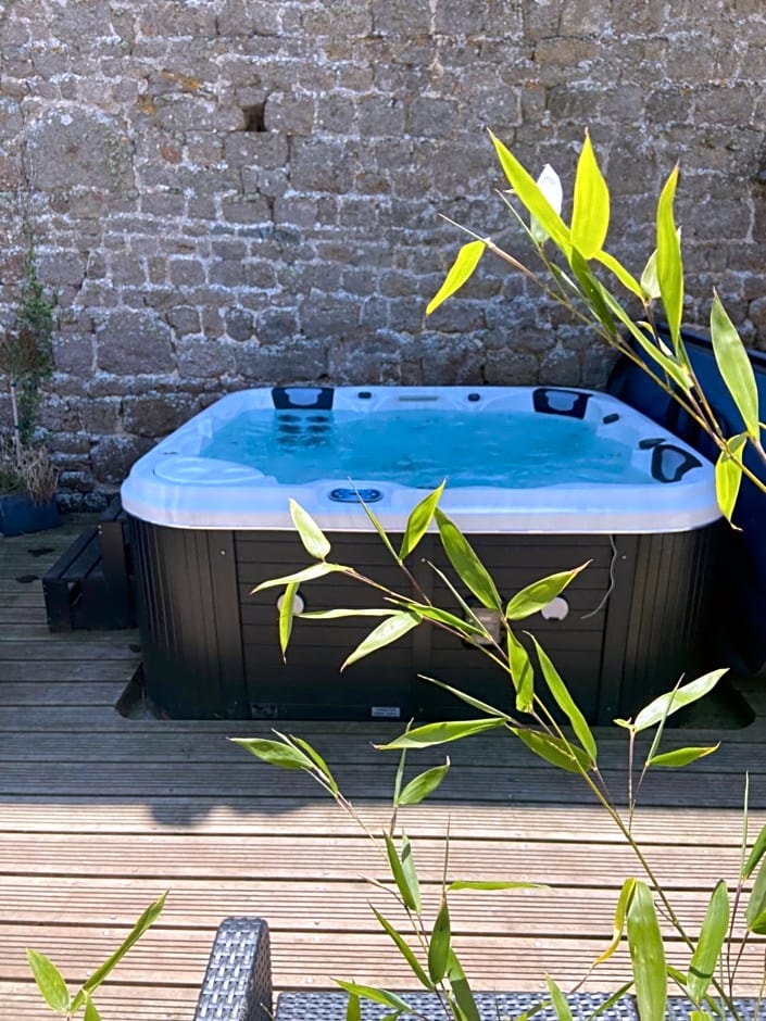 Domaine Des Tours Vauquelin